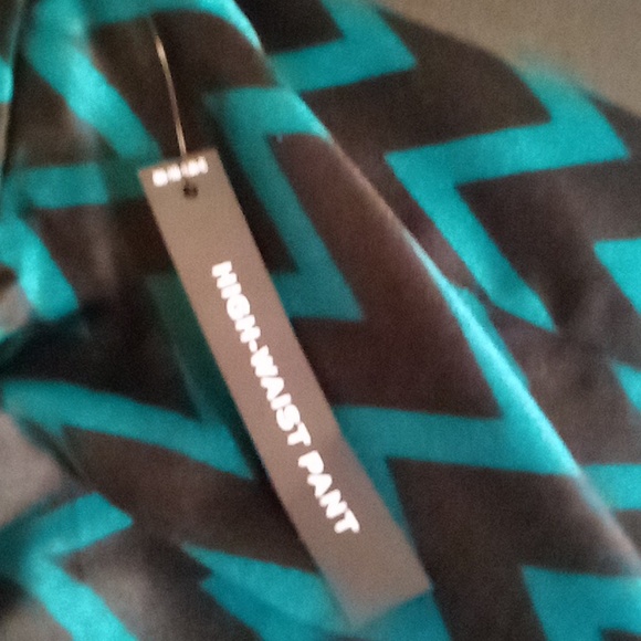 NWT Worthington Modern Fit High-Waisted Satin Pants - Size 10 - Picture 7 of 8